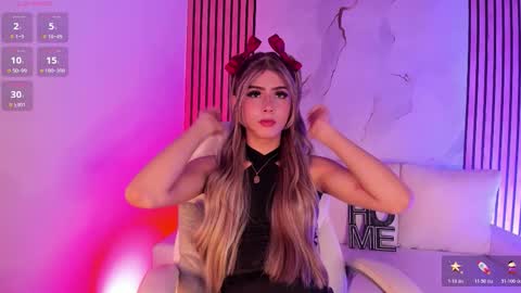 DANNYSA  online show from November 12, 8:55 pm