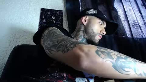 dante_d_angelo_ online show from October 20, 8:47 pm