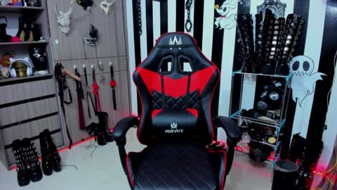 Dante online show from December 23, 3:00 pm