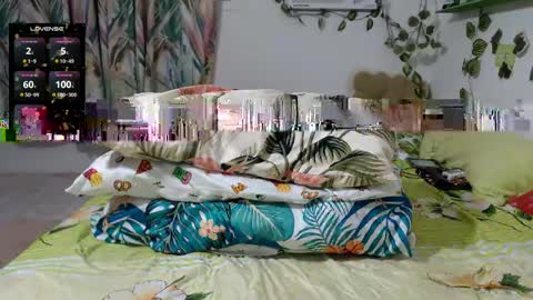 dany_milk online show from April 25, 2:14 am