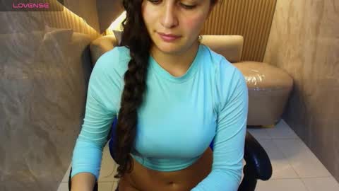 Snapshot of dany_r_ chatting on October 11, 2:00 pm Dany online show from October 11, 2:00 pm