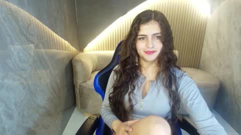 Snapshot of dany_r_ chatting on September 22, 12:53 pm Dany online show from September 22, 12:53 pm