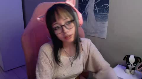 danyelleeyermann online show from April 13, 1:04 pm