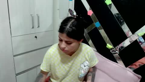 daphne877046 online show from February 10, 1:41 am