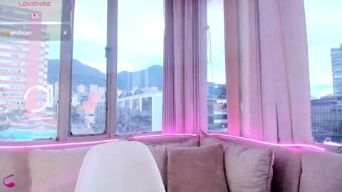 daphne_chers online show from October 20, 7:52 pm