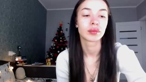 Daphne Darkthorn online show from January 8, 6:52 am