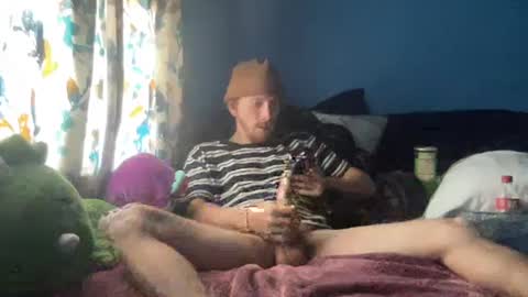 TheePlace online show from March 8, 7:31 pm