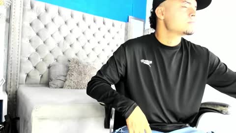 luis online show from January 12, 12:34 pm