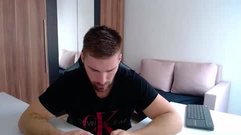 Snapshot of darius_94 chatting on October 14, 7:55 am darius_94 online show from October 14, 7:55 am