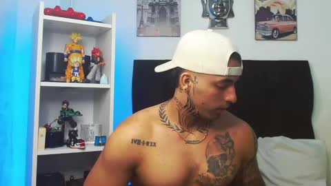 Darius Phoenix  online show from March 8, 8:00 am