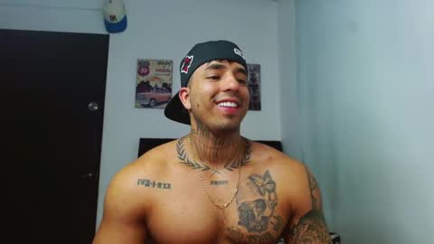 Darius Phoenix  online show from September 18, 11:09 pm