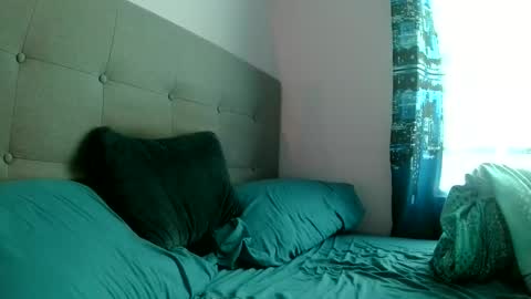 dark377 online show from April 18, 3:36 pm