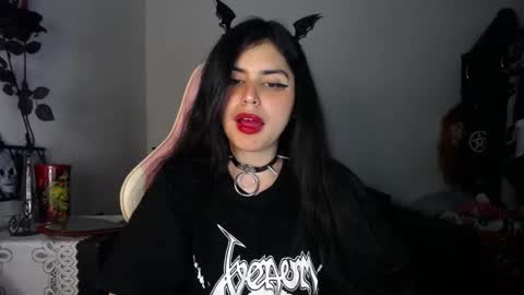 Moony online show from November 14, 7:43 am