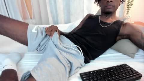 dark_fantasy9 online show from March 28, 10:00 pm