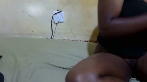 Snapshot of dark_princess1 chatting on October 20, 9:25 am dark_princess1 online show from October 20, 9:25 am