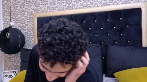 dark_sultan online show from February 18, 1:16 am