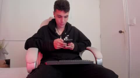 dark_sun333 online show from November 3, 9:38 pm