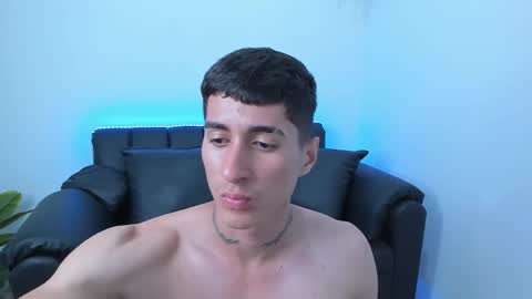 dark_valentino online show from March 6, 5:06 am