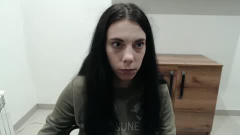 darklynx_ online show from December 3, 2:07 pm