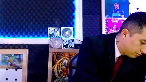 DARKO0717 online show from February 23, 12:27 pm