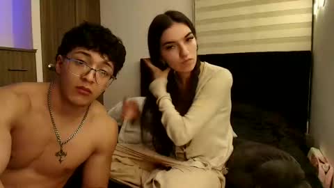 darkpleasuress online show from February 19, 8:46 am