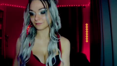 roseredgoddess online show from April 3, 3:13 am