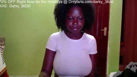 Snapshot of darky_36dd chatting on September 20, 5:43 am  exclusive sexual content -- IGTwitterX darky 32dd online show from September 20, 5:43 am