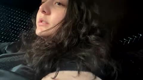 Snapshot of daru2025 chatting on October 28, 9:27 pm daru2025 online show from October 28, 9:27 pm