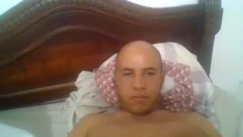 darwinsreyes online show from December 5, 2:55 am