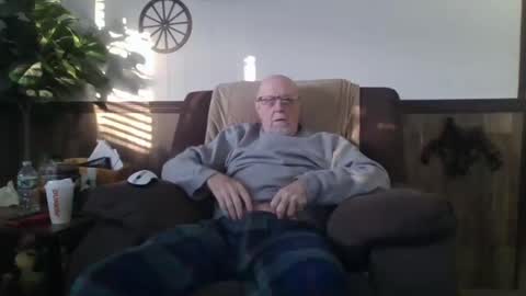 dave571960 online show from March 8, 11:58 am