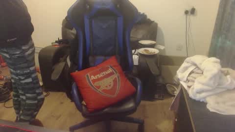 dave online show from December 15, 6:42 am