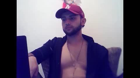 Snapshot of david23vergota chatting on October 17, 8:07 am david23vergota online show from October 17, 8:07 am