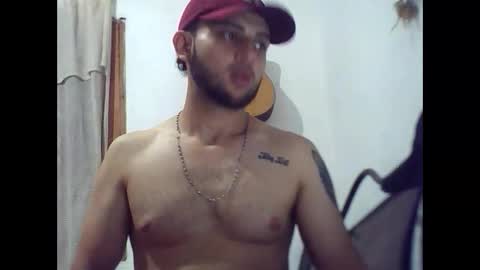 Snapshot of david23vergota chatting on October 1, 4:11 am david23vergota online show from October 1, 4:11 am