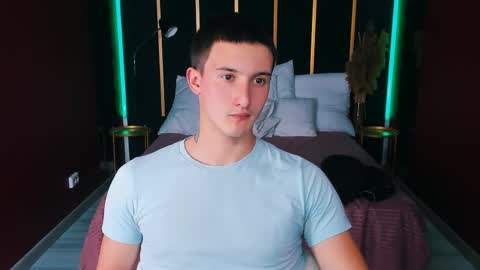 Snapshot of david__diamond chatting on September 15, 8:54 pm David online show from September 15, 8:54 pm