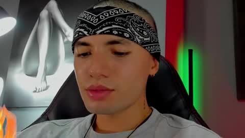 David Jons online show from September 29, 11:37 pm