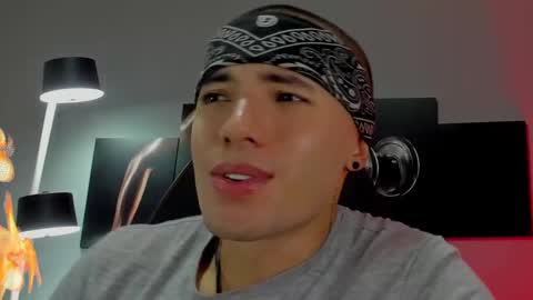 David Jons online show from January 24, 1:24 am