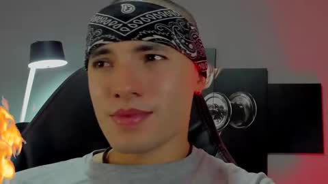 David Jons online show from January 4, 12:27 am