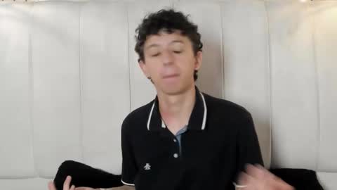 Roy online show from February 24, 1:03 pm