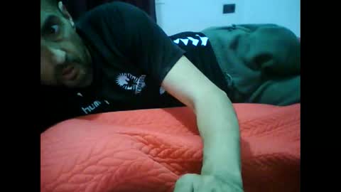 SUIZO online show from April 18, 10:21 pm