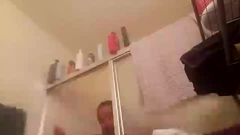 davidzhere222800 online show from January 5, 8:32 am