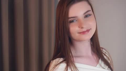 Louise online show from April 14, 10:13 pm