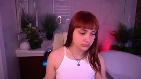 DawnGwin      Sasha online show from May 3, 5:57 am