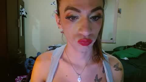 dayanna_01_ online show from May 25, 11:33 pm