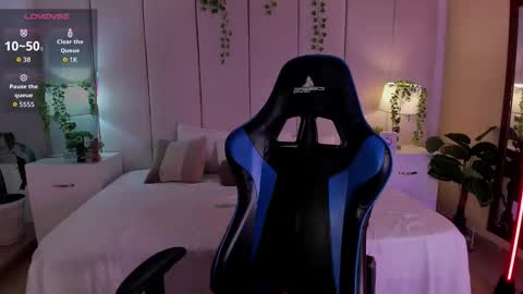 dayanne1 online show from January 8, 8:42 am