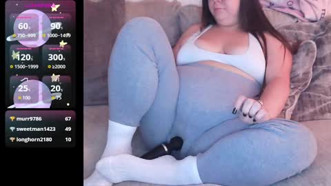 Snapshot of dazeddesty_ chatting on September 27, 5:43 pm Dazeddesty  online show from September 27, 5:43 pm