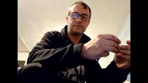 Dazzill online show from December 2, 4:59 pm