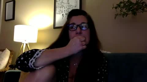 DDMolly online show from January 4, 5:16 am