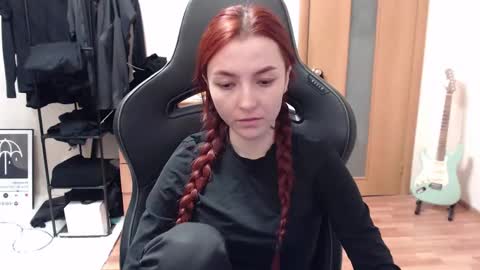 freak online show from December 14, 9:24 pm