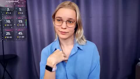 Charlie 18yo online show from October 21, 6:29 am