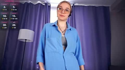 Charlie 18yo online show from October 3, 6:43 am